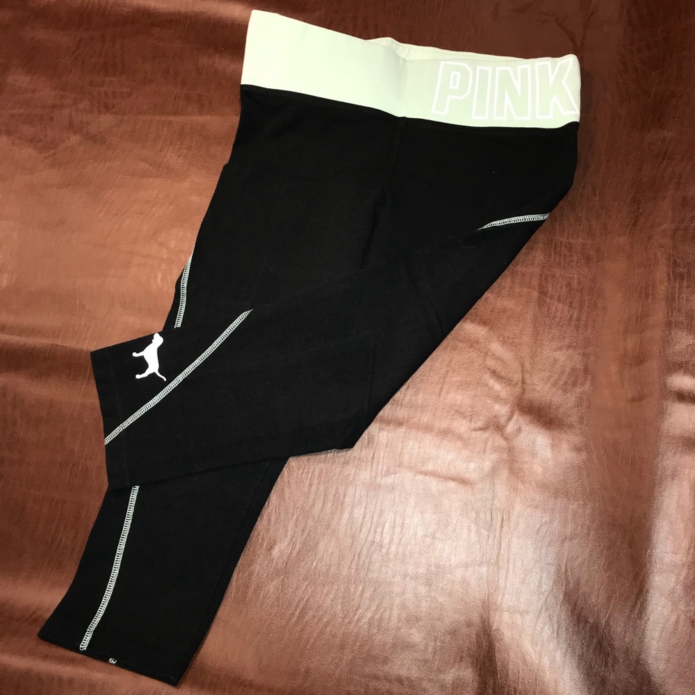 VS Pink Cropped Leggings